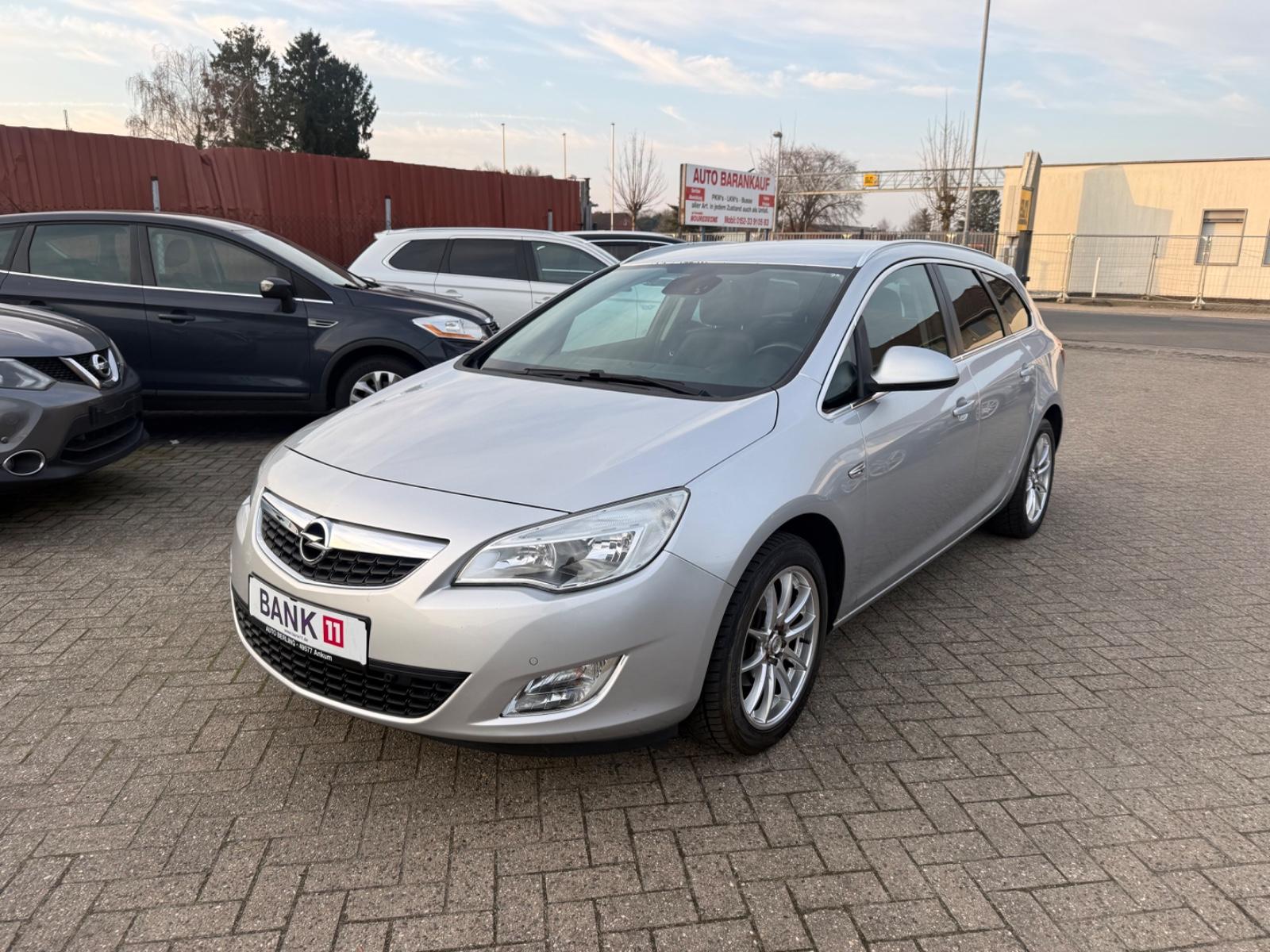 Opel Astra J Sports Tourer Innovation