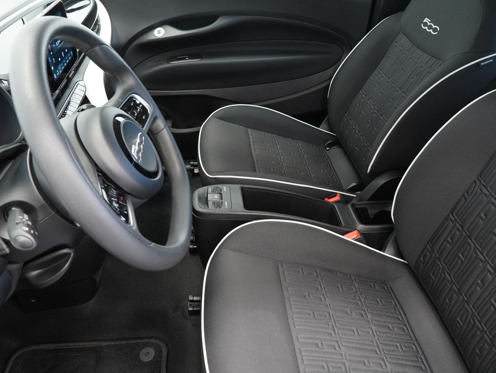 Fahrzeugabbildung Fiat 500e Action TEMPOMAT/DC-LADEN/SOH