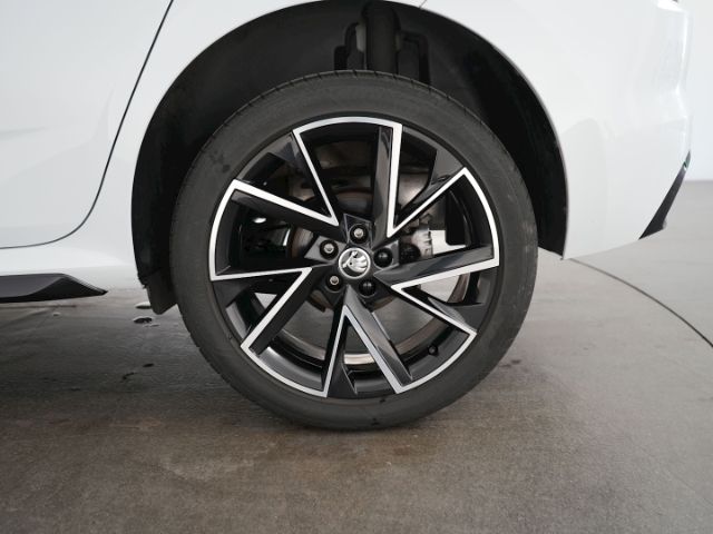 Kamiq MONTE CARLO TSI DSG+NAVI+PANORAMADACH+SITZ
