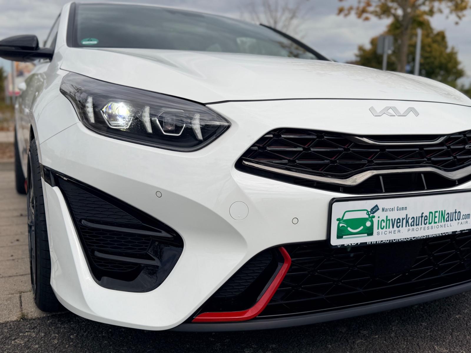 Kia ProCeed GT 1.6T 204PS GARANTIE 7.2030! LED*Navi