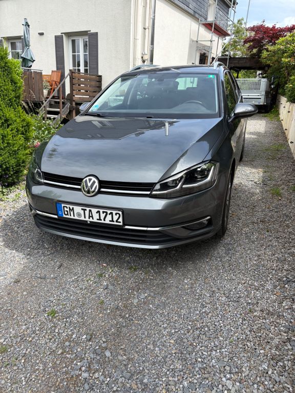 Image of Volkswagen Golf