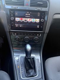 Volkswagen Golf - 5