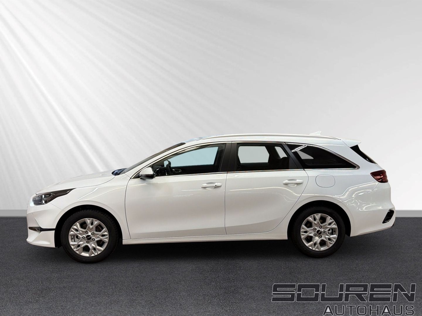 Fahrzeugabbildung Kia Ceed_sw 1.5 T-GDI Ultimate Edition NAVI+KEYLESS+