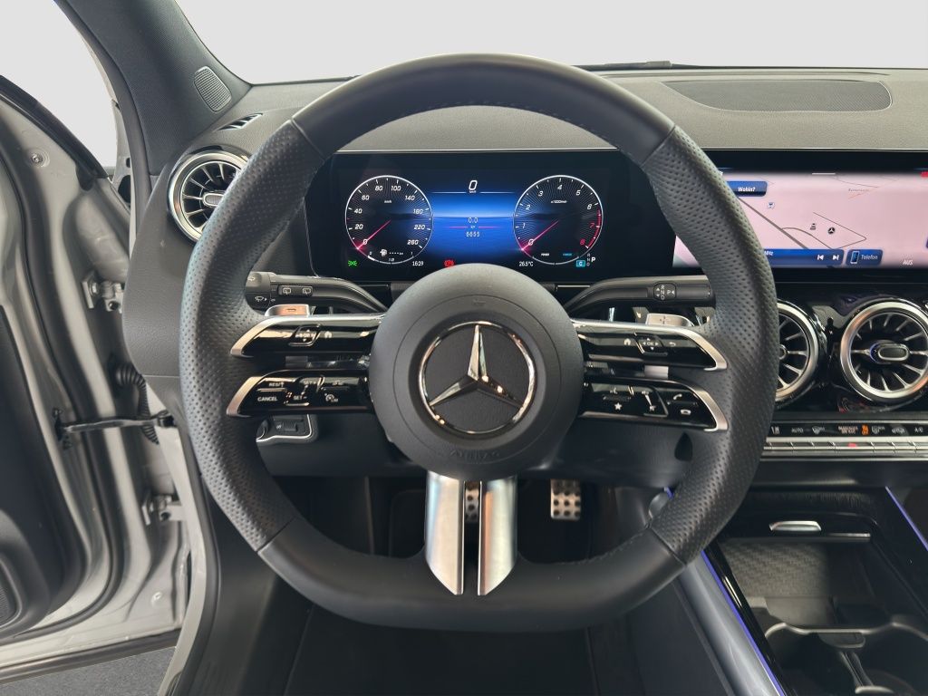 Fahrzeugabbildung Mercedes-Benz GLA 200 AMG Line*NightPaket*MULTIBEAM LED*Kamera