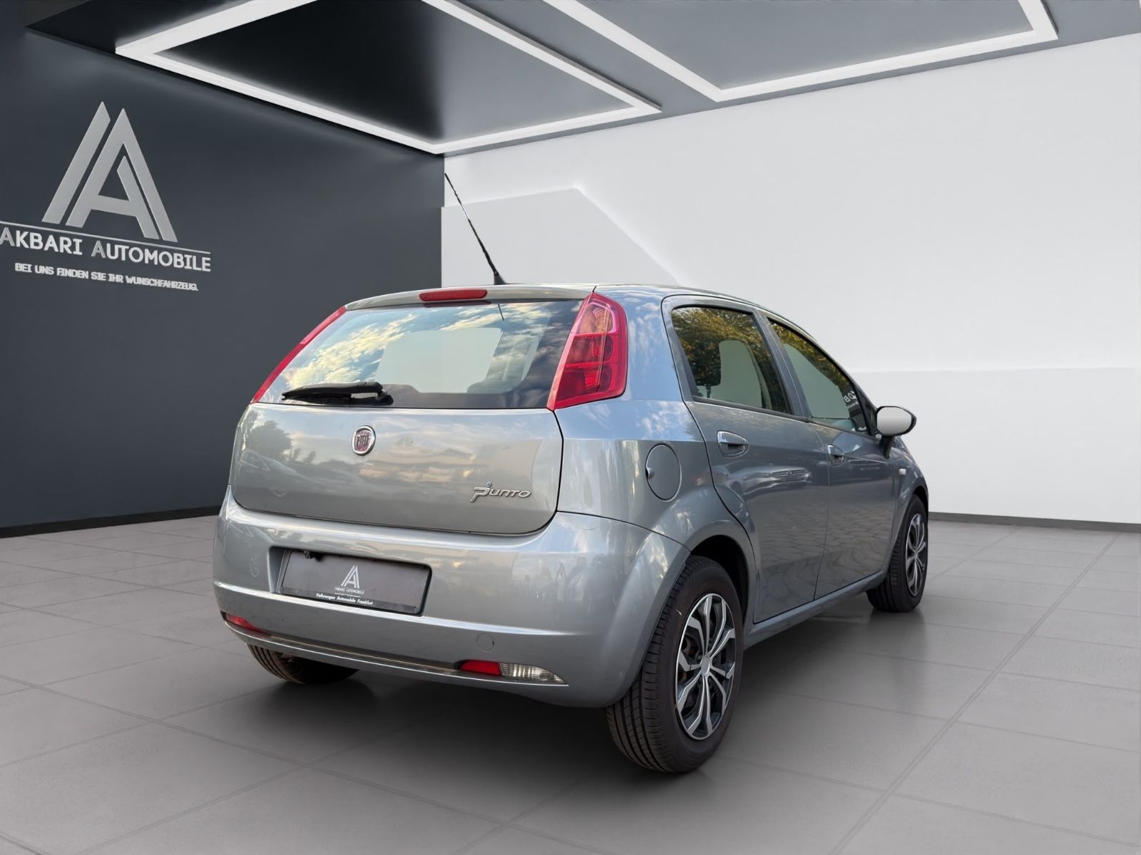 Fahrzeugabbildung Fiat Grande Punto 1.4*77PS*TÜV*Neu*Klimaanlage*