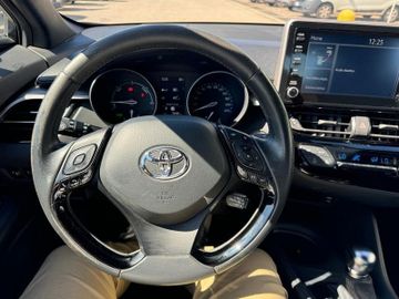 Toyota C-HR - 11