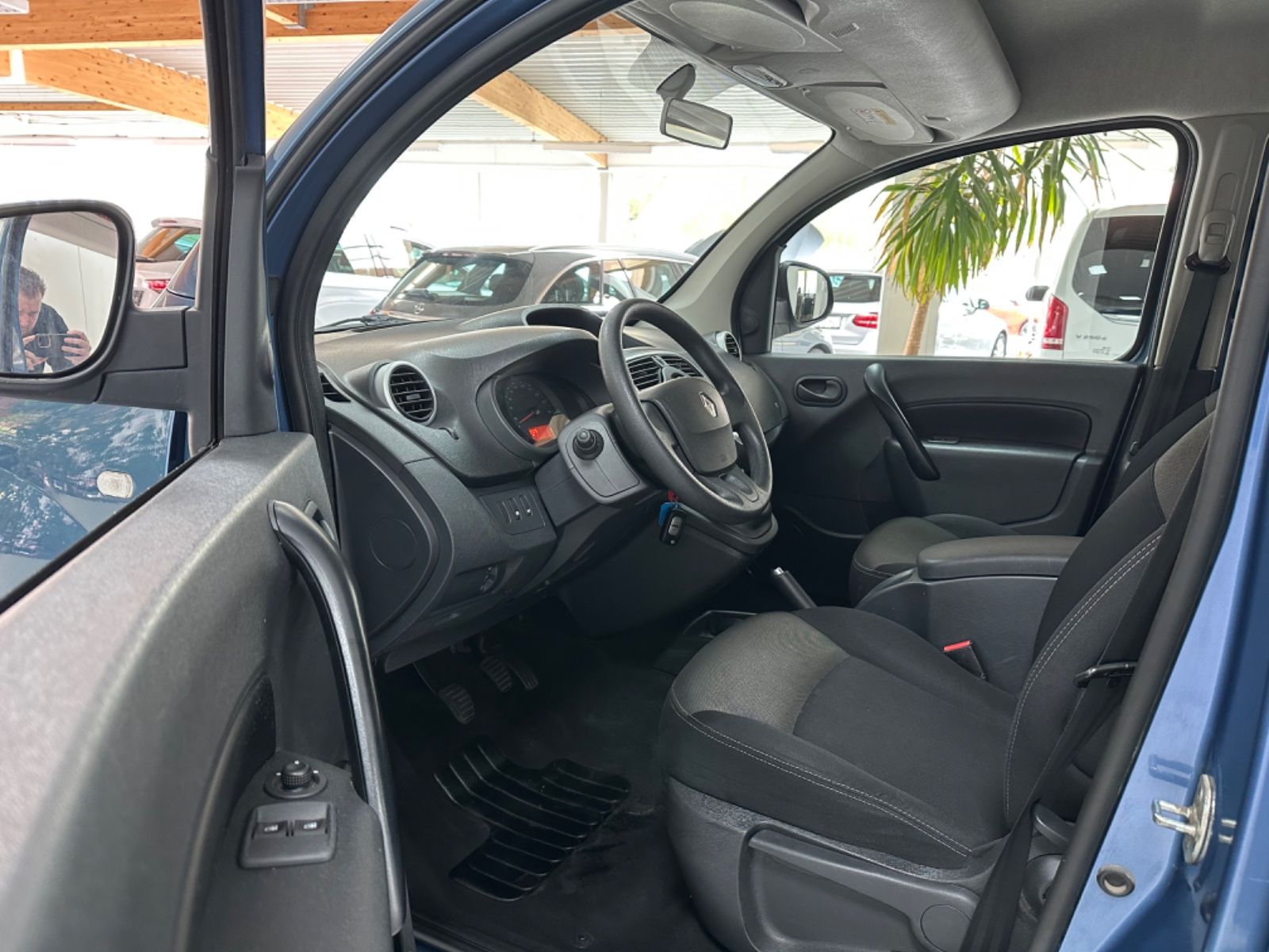 Fahrzeugabbildung Renault Kangoo *Grand*Klima*Maxi*7Sitzer*