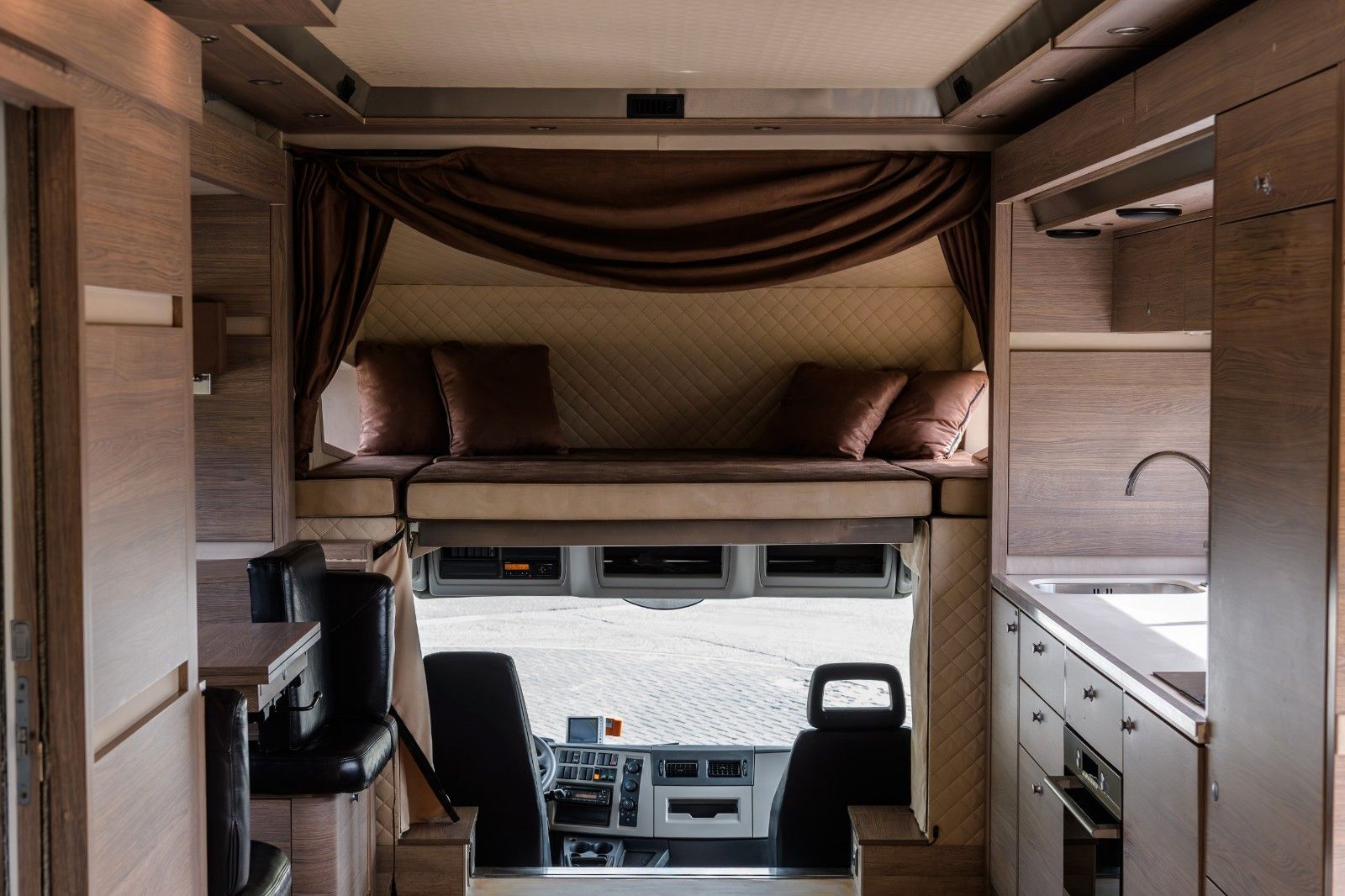 Fahrzeugabbildung Andere Volvo FL 290 Wohnmobil STX Aufbau 2 x Pop Out