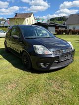 Ford Fiesta 1,4 16V Sport Black Magic - Ford Fiesta: Magic