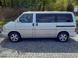 Volkswagen T4 Caravelle 2,5-l-Diesel TDI 111kW Flügeltüren - Volkswagen T4 Caravelle mit Diesel-Antrieb: Kleinbus, 2.5