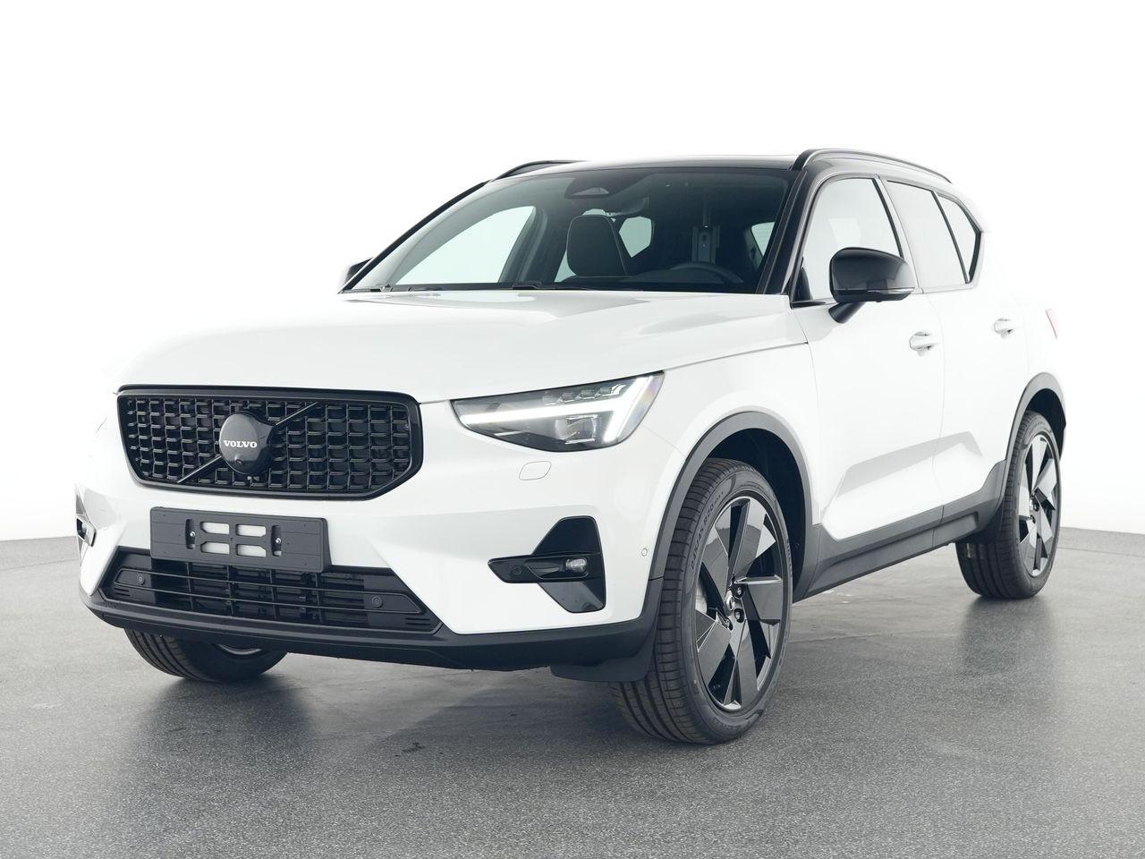 Volvo XC40 B3 Ultra Black Edition 2WD