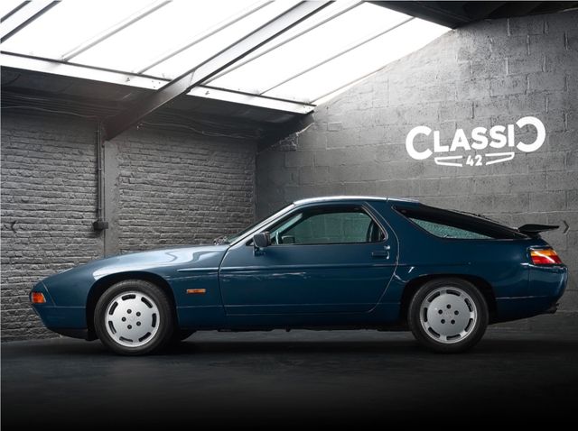 Porsche 928 S4