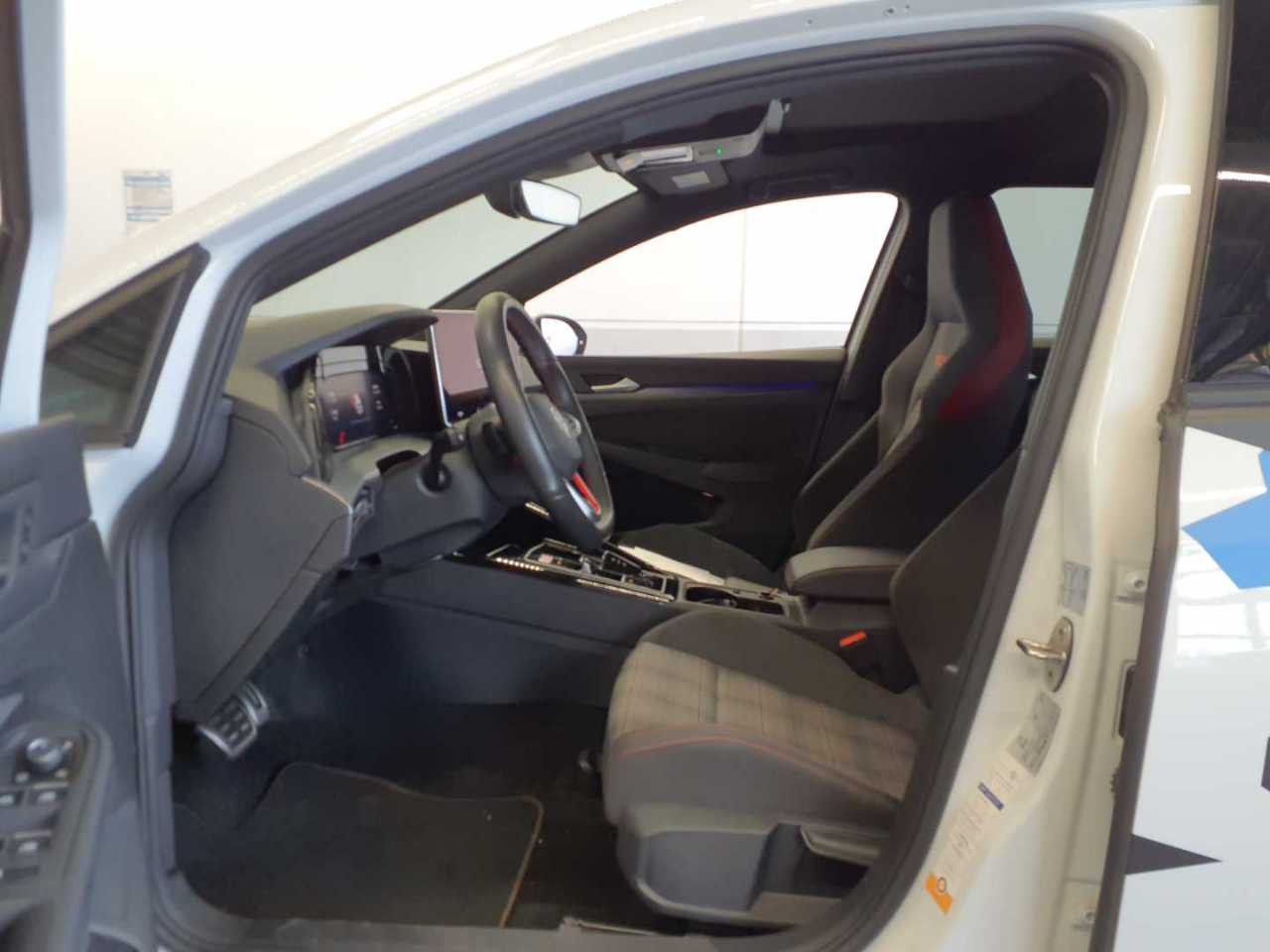 Volkswagen Golf GTI AHK 360° HUD PANO DCC HARMAN MATRIX foto 3