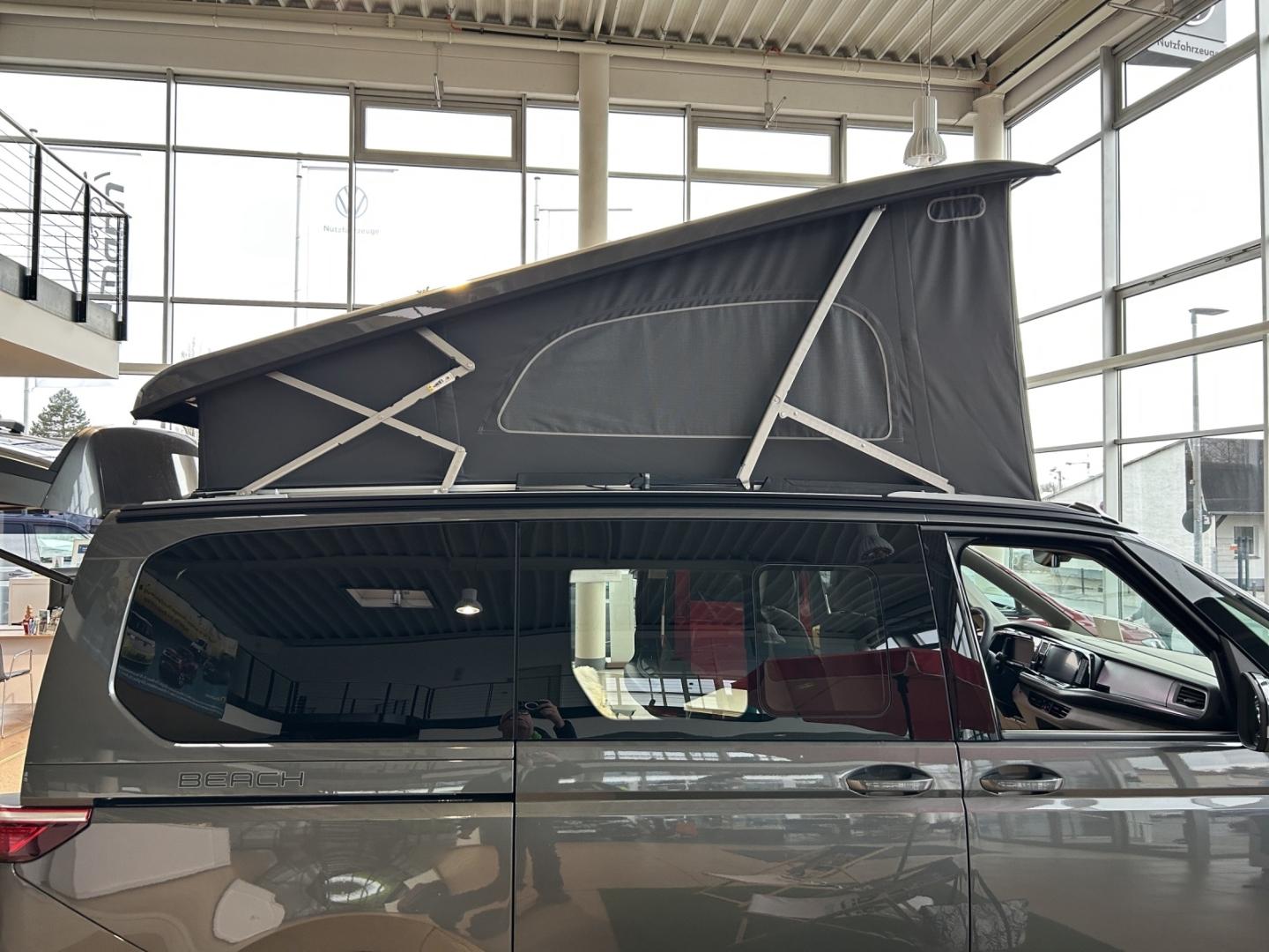 Volkswagen T7 California Beach Tour 2,0l TSI DSG StandHZG A