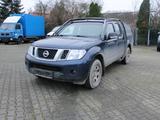Nissan Navara 2.5 dCi Double Cab SE 4X4 - Nissan Navara: Allradantrieb, 2.5