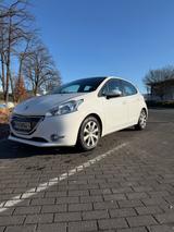 Peugeot 208, Diesel, Automatik, TÜV und Re... - Peugeot 208 in Bielefeld