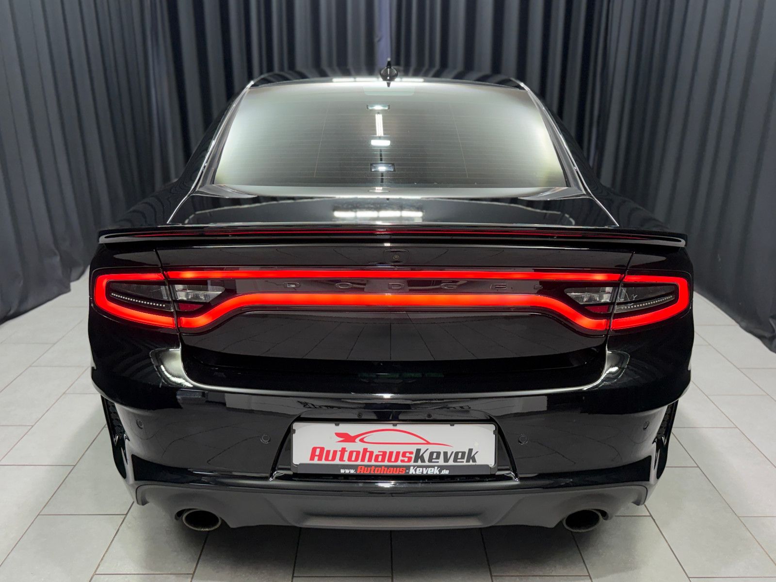 Fahrzeugabbildung Dodge Charger SRT Hellcat|WIDEBODY|U-FREI|D-FZG|H&K