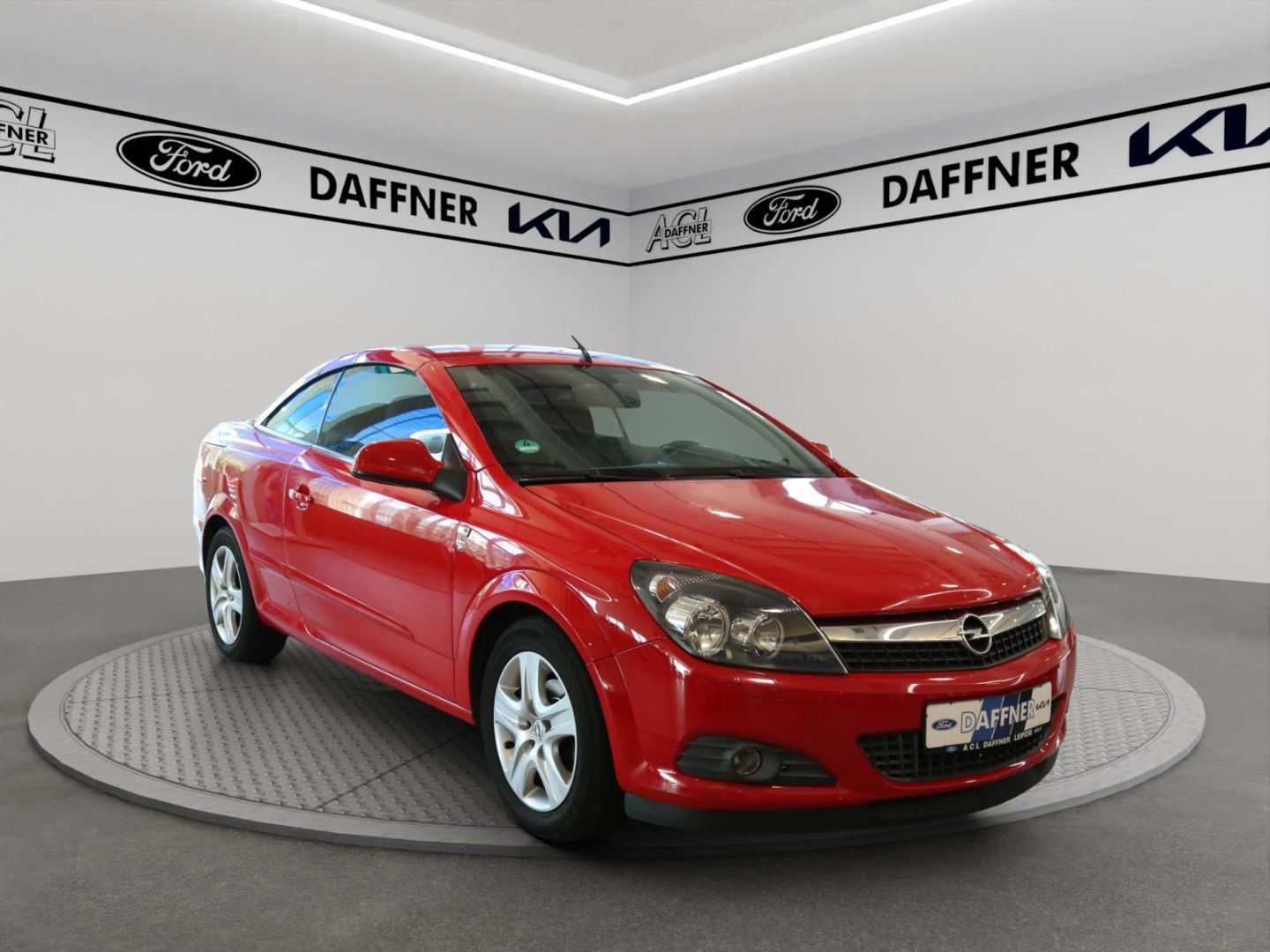 Fahrzeugabbildung Opel Astra H Twin Top Edition 111-Jahre Cabrio
