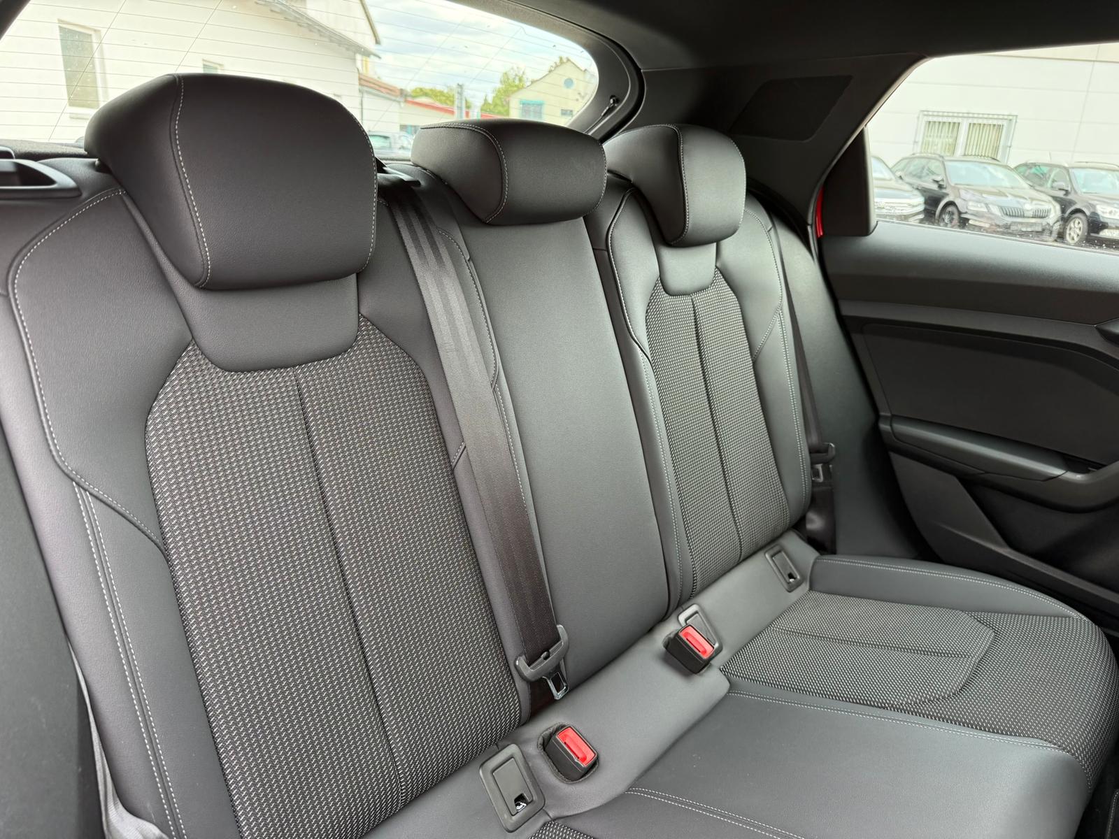 Audi A1 allstreet 30 TFSI S tr. S line LED NAVI VIRTU, миниатюра 16