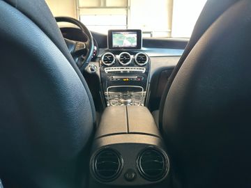 MYAUTOCENTER – Gebraucht- und Jahreswagen mit Werkstattservice in Pfaffenhofen Mercedes-Benz GLC *TÜVSERVICE NEU*TEMPO*AHK*SitzHZ*NAV*PDC*