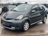 Toyota Aygo Cool/Klima/8 Fach bereift/4-5 Türer/2 Hand - graue Toyota Aygo (X)
