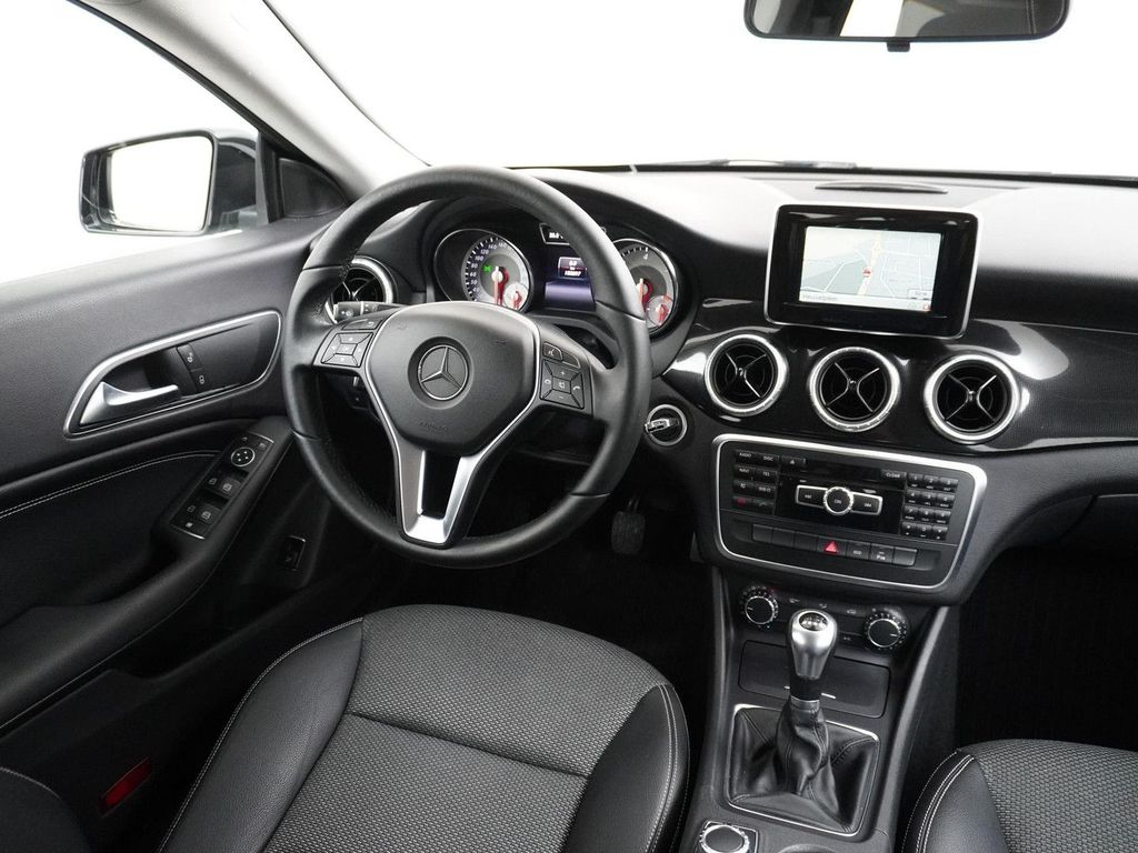 Mercedes-Benz CLA 180 CDI Ambition navi