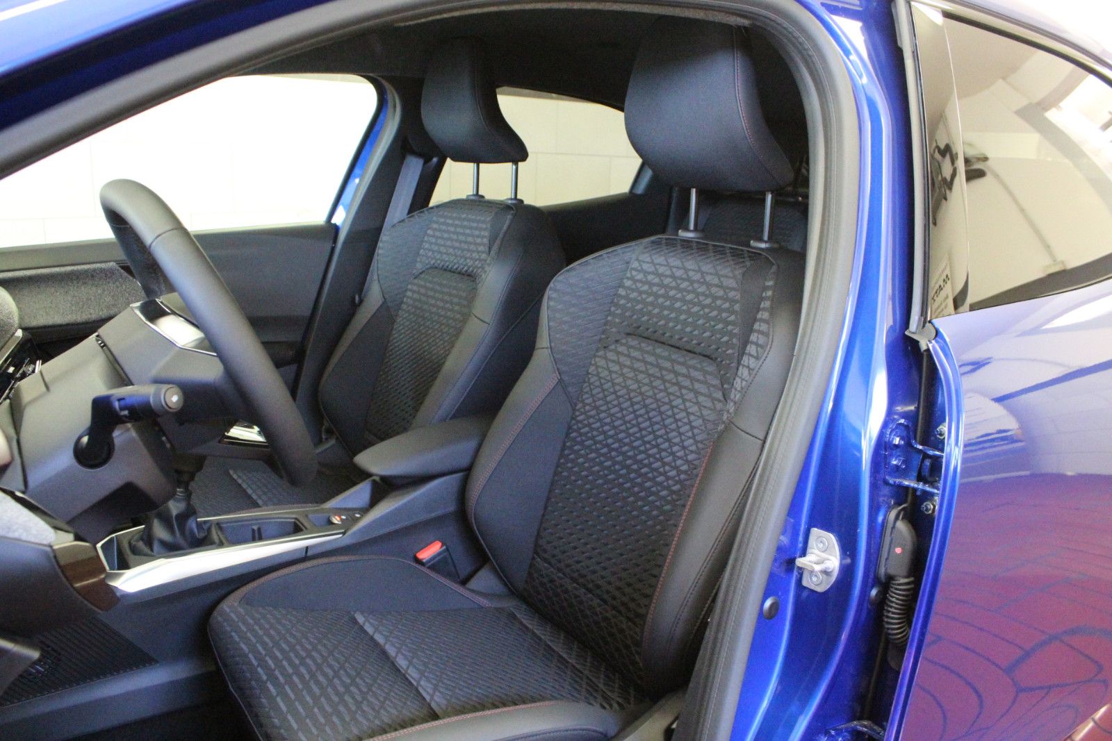 Fahrzeugabbildung Renault Clio TCe 115 Techno *Winter-Paket*Rückfahrkamera