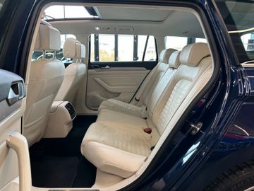 Volkswagen Highline  *4Motion*Pano*Led*Kamera*Massage*