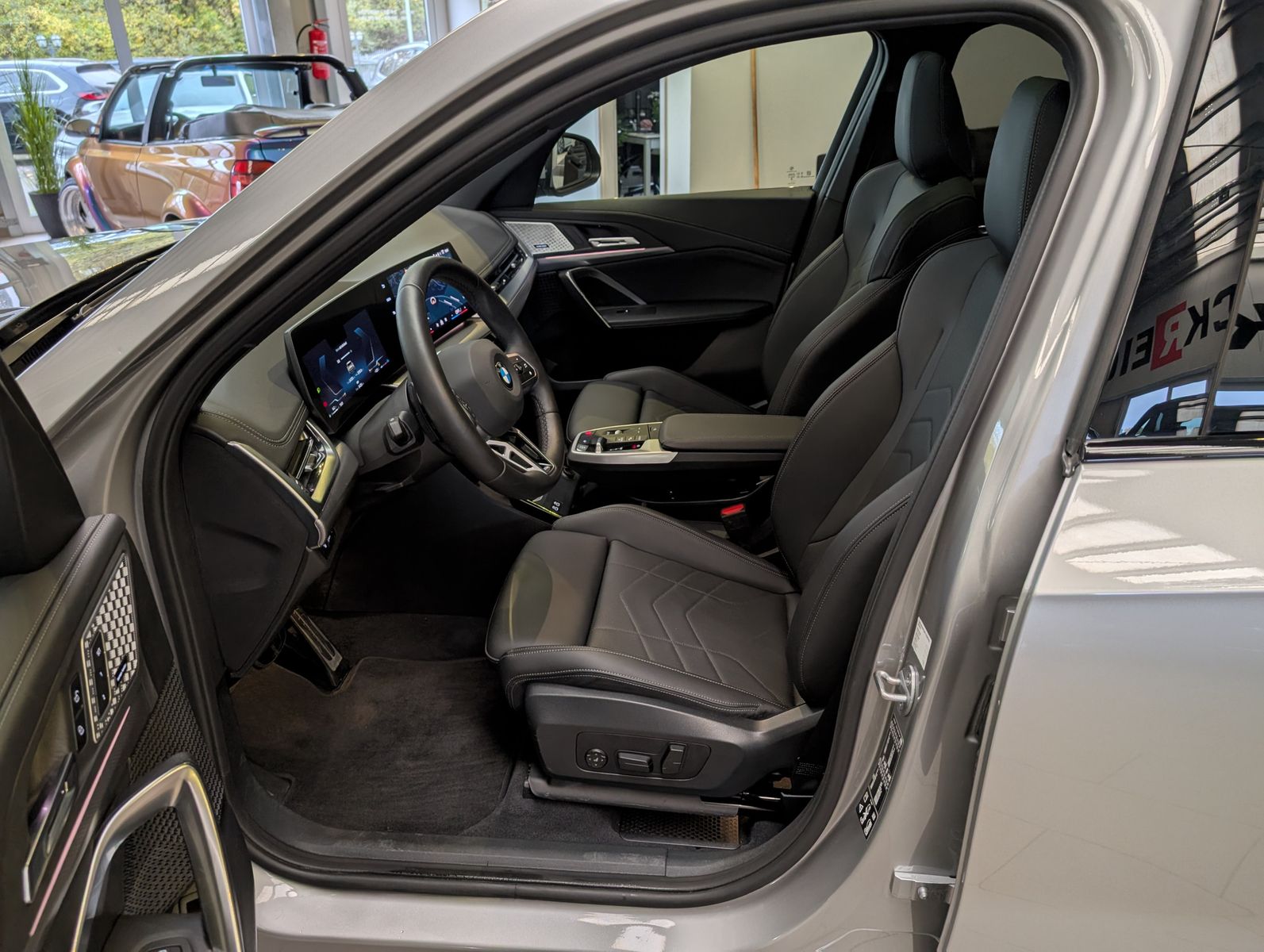 Fahrzeugabbildung BMW X1 23 i xDrive M-Sport H/K Pano Innov AHK Ad-LED