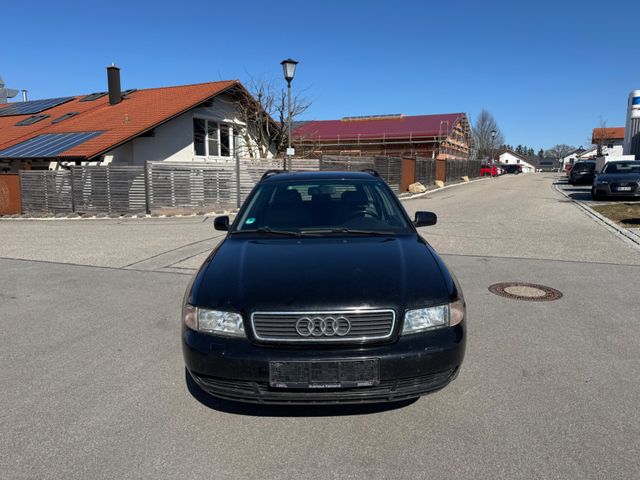 Audi A4 2.4 Avant tiptronic