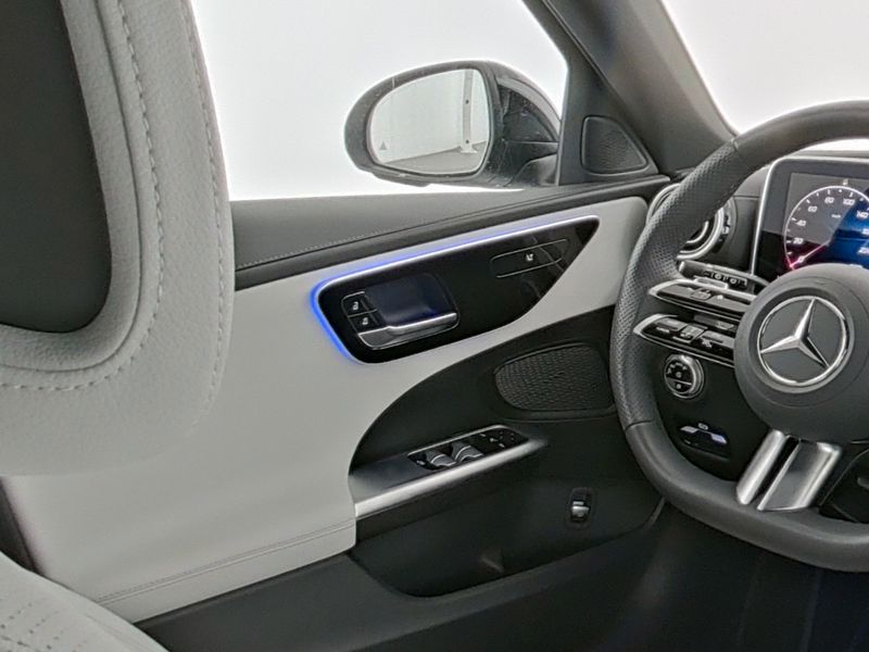 Fahrzeugabbildung Mercedes-Benz C 180 T AMG+NIGHT+DIGITALL+AHK+LENKRADHEIZ+
