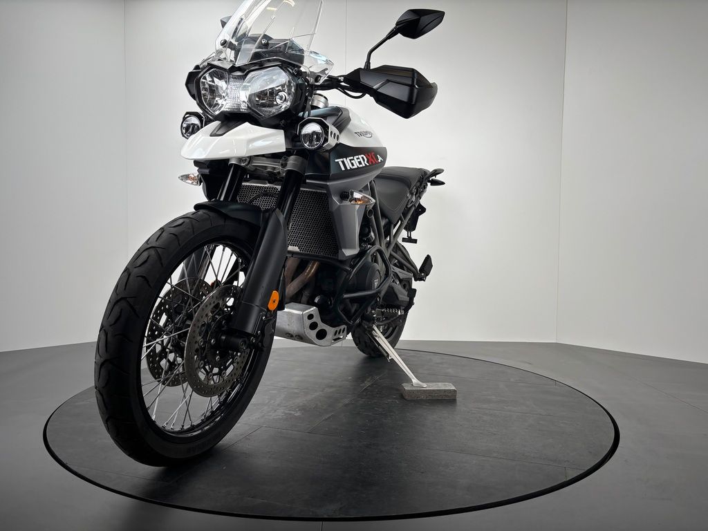 Fahrzeugabbildung Triumph TIGER 800 XCA *ARROW *SITZHEIZUNG