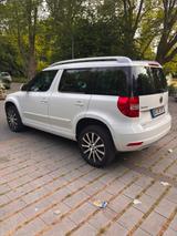 Skoda Yeti 2.0 TDI DSG 4x4 L&K Ambition Unfallfrei - Skoda Yeti in Essen
