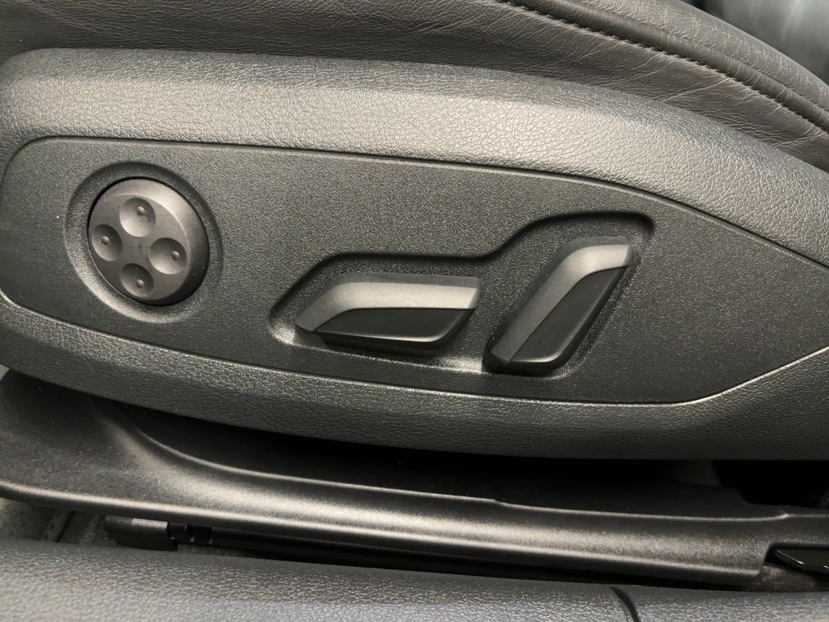 Audi A4 - Bild 17