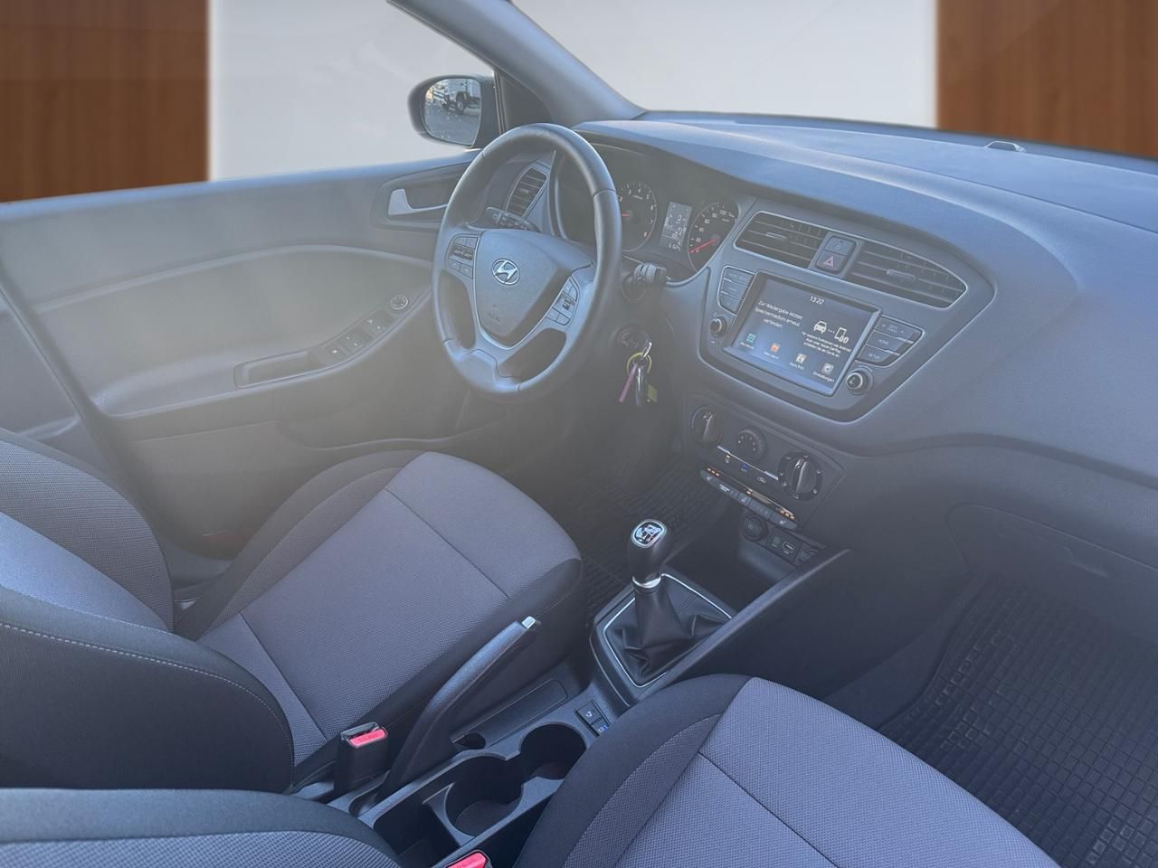 Fahrzeugabbildung Hyundai i20 TREND KAMERA*SHZ*LHZ*CARPLAY*KLIMA*PDC*RADIO