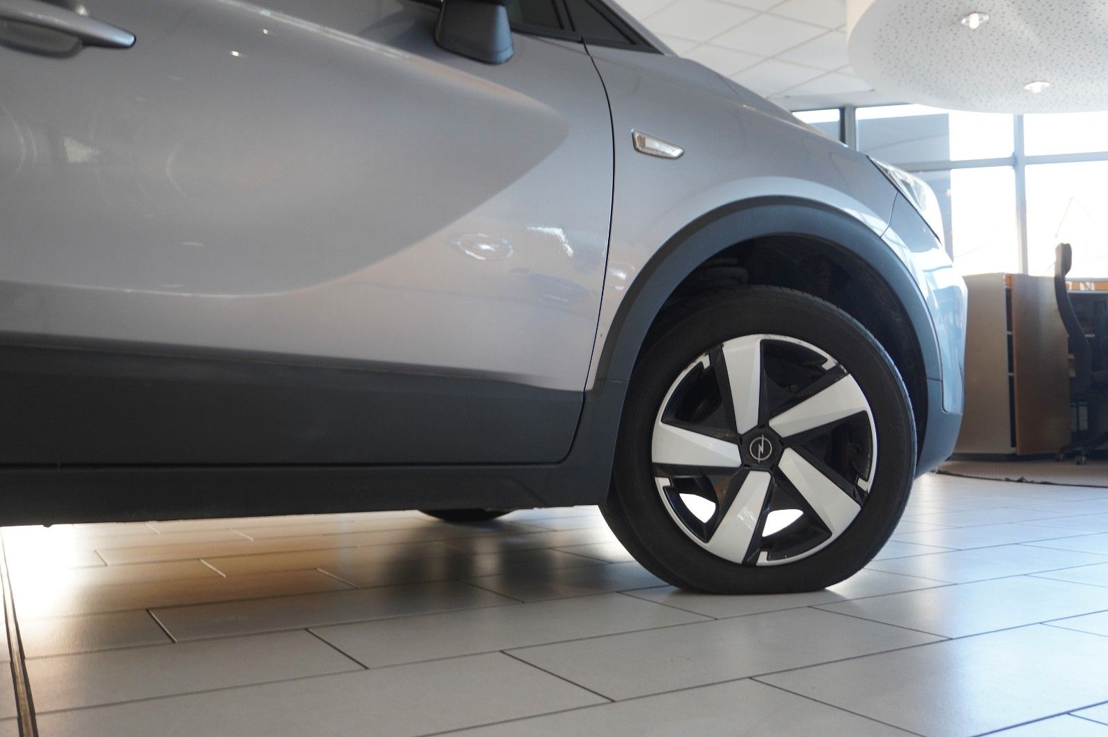 Fahrzeugabbildung Opel Crossland (X) 1.2 EDITION NAVI/LED/KAMERA/DAB+