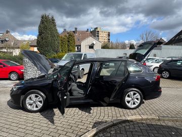 Volkswagen Golf - 11