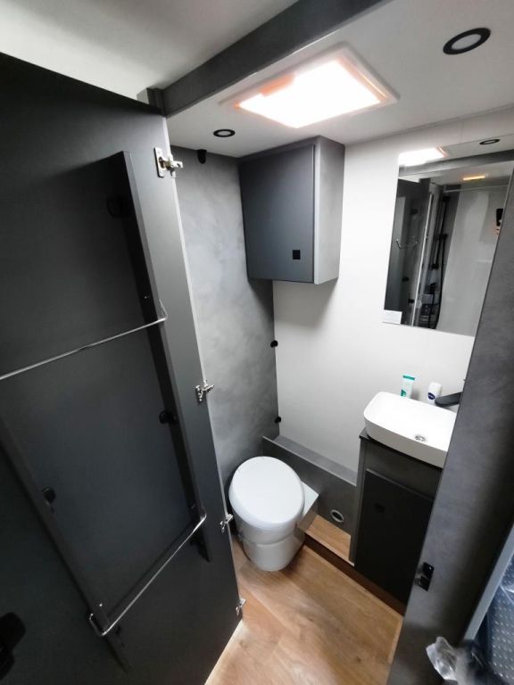 Fahrzeugabbildung Crosscamp EXPDN 7.4 E Verfüg./Sparen Sie 5.178,- €