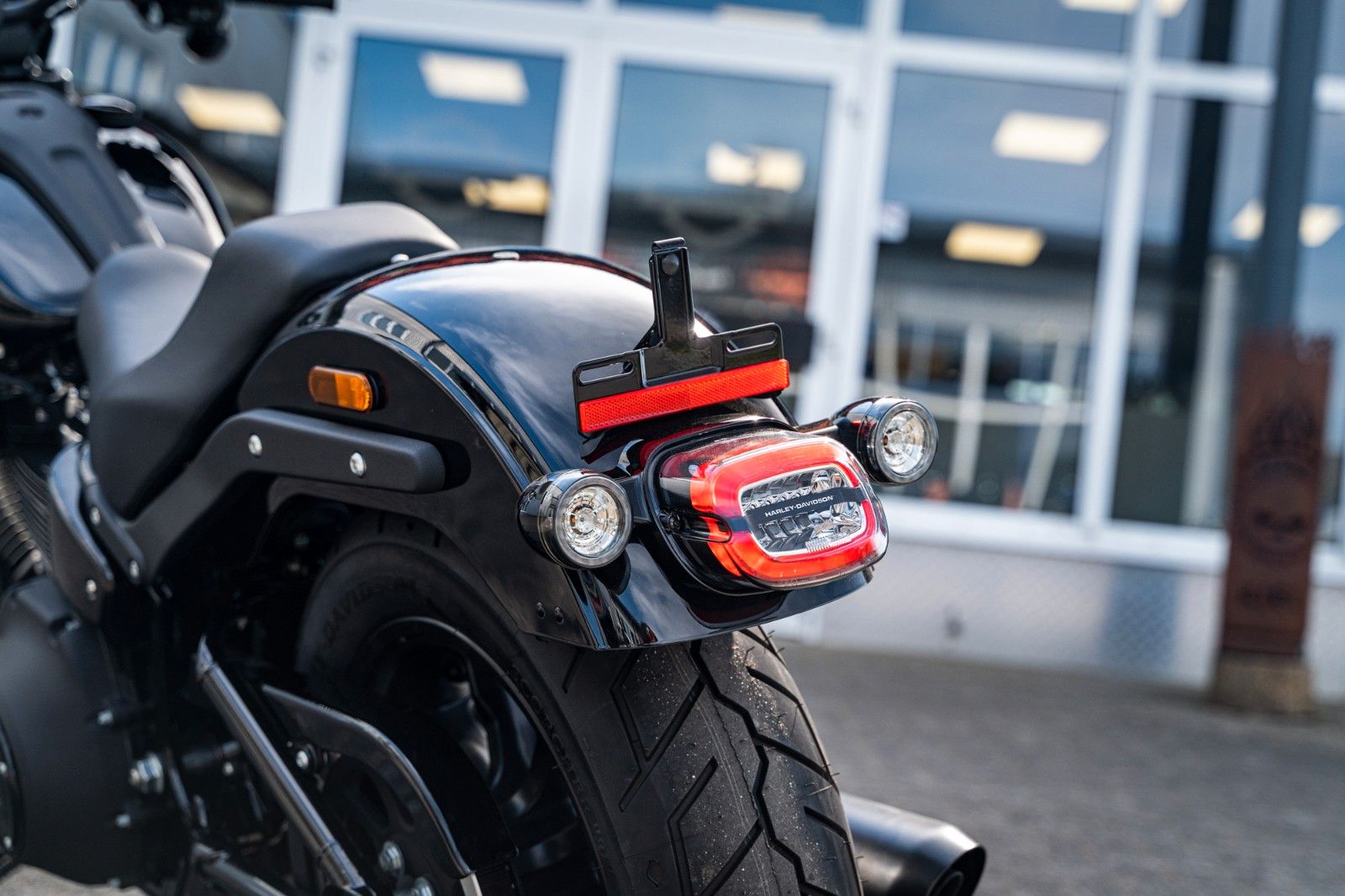 Fahrzeugabbildung Harley-Davidson FXLRST LOW RIDER S 117 MY25 Kurzfr. Verfügbar