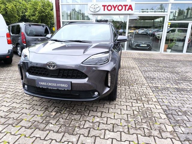 Toyota Yaris Cross Hybrid 130 1.5 VVT-i Team Deutschlan