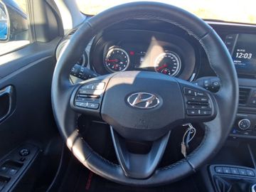 Hyundai i10 1.2 Intro Edition (84PS) Dachlackierung