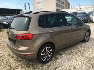 Volkswagen Golf - 9