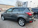 Ford Kuga 2.0 TDCI AWD PowerShift Titanium*AHK*KAMERA - Ford aus 2017