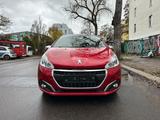 Peugeot 208 BlueHDi 100 Allure,Klimaautomatik - Peugeot 208 Allure mit Diesel-Antrieb