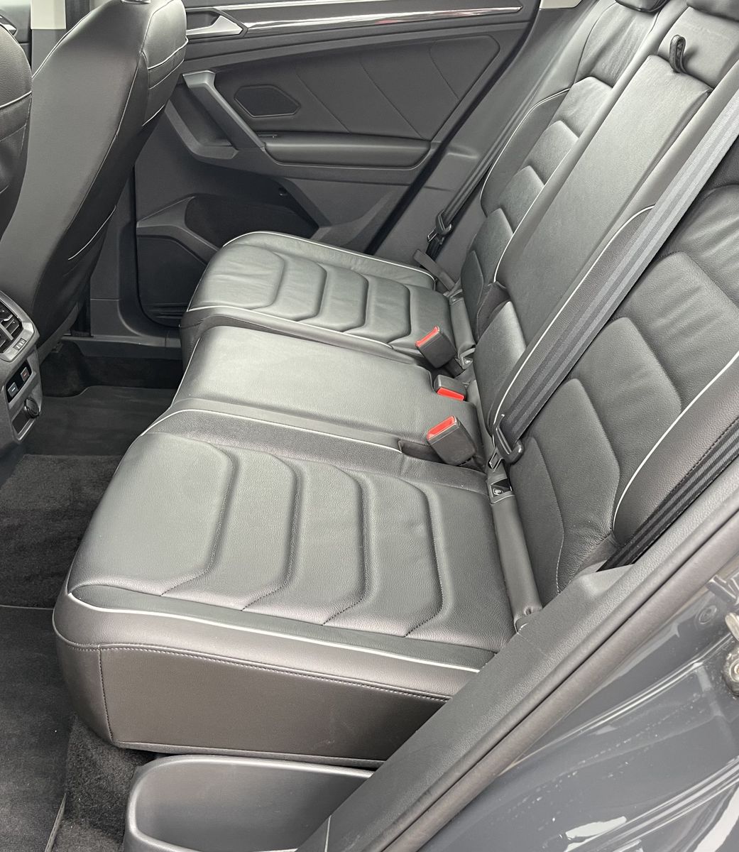 Fahrzeugabbildung Volkswagen Tiguan 2.0 TDI*4Motion*AHK*Leder*Cam*STHZ*HeadUp