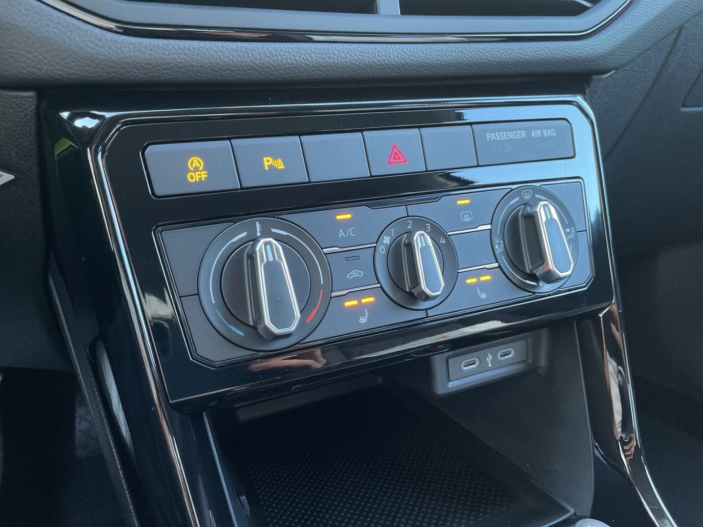 T-Cross 1.0 TSI DSG Life Kamera/Navi/App-Connect