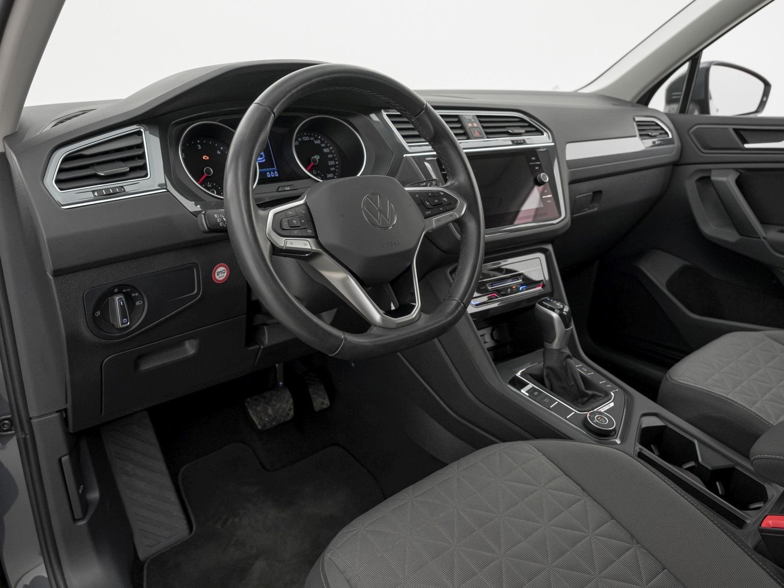 Volkswagen Tiguan - Bild 13