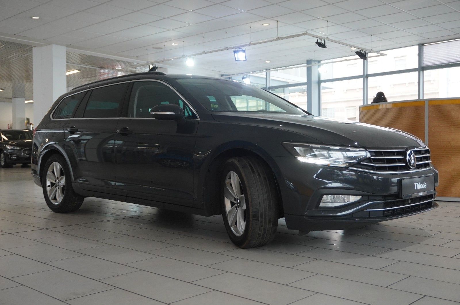 Fahrzeugabbildung Volkswagen Passat Var. 2.0D BUSINESS DSG NAVI/LED/KAMERA/SH