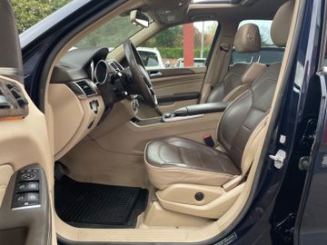 Mercedes ML 350 - 12