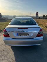 Mercedes-Benz E 350 V6 Automatik ELEGANCE  - Mercedes-Benz E 350 Gebrauchtwagen in Stuttgart